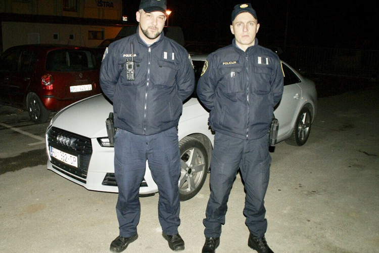 Slika /2019/prometni policajci, benzinska.png